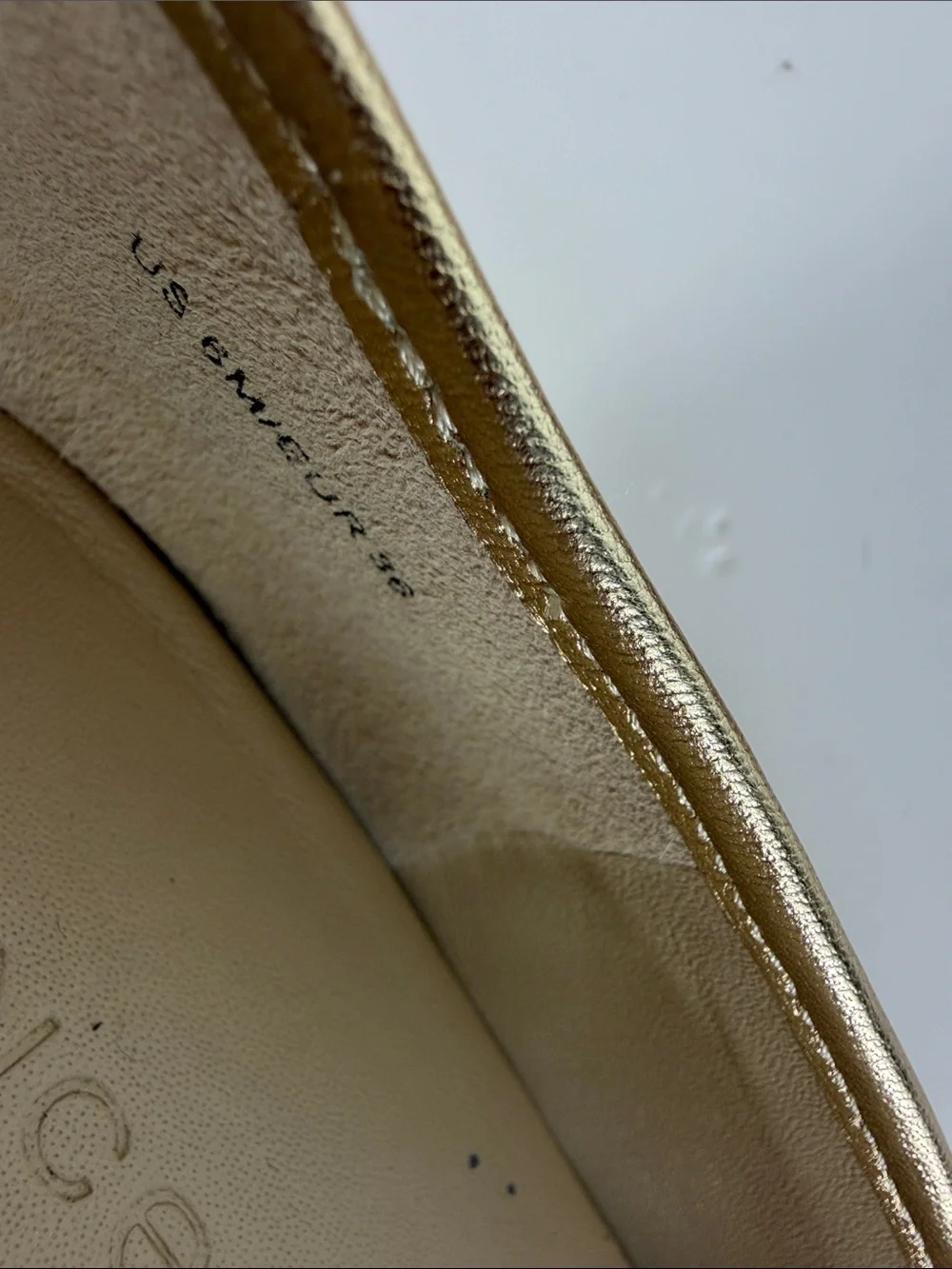 Vince Vivian Gold Metallic Leather Ballet Flats Square Toe Slip On Shoes Size 6M